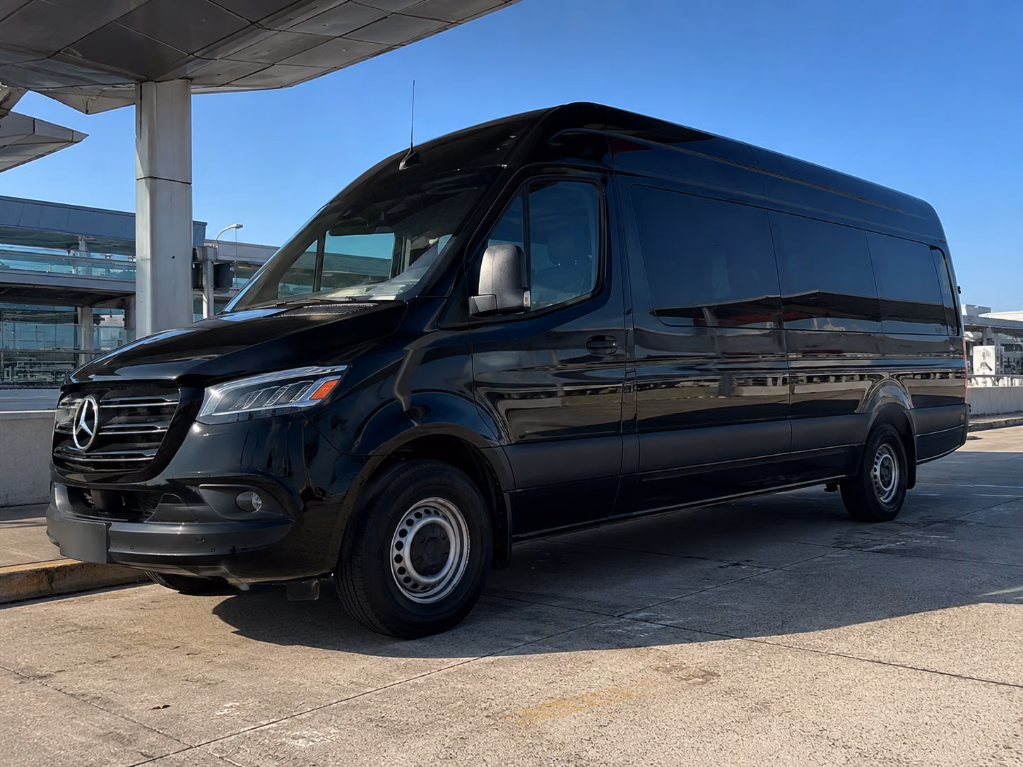 santa maria 10 passenger sprinter van